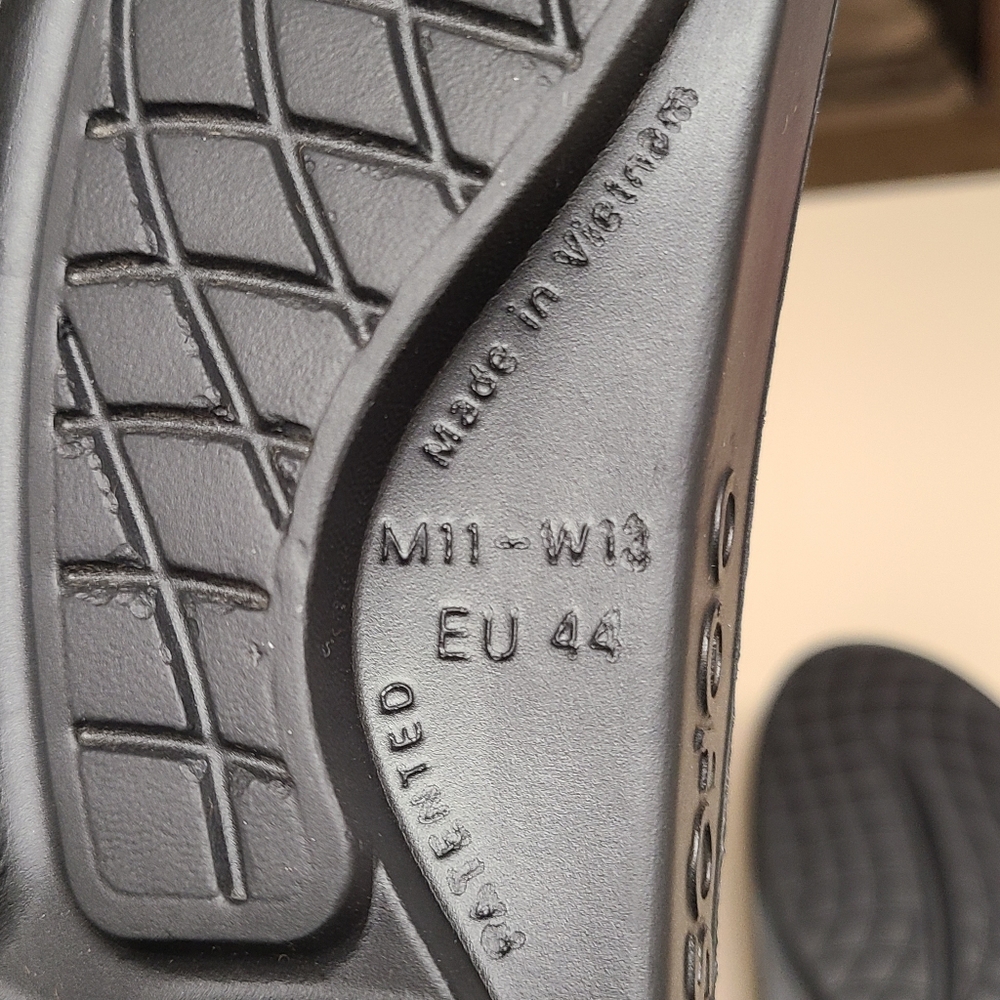 Oofos OOahh Sport Recovery Slide size 11 - Picture 10 of 10